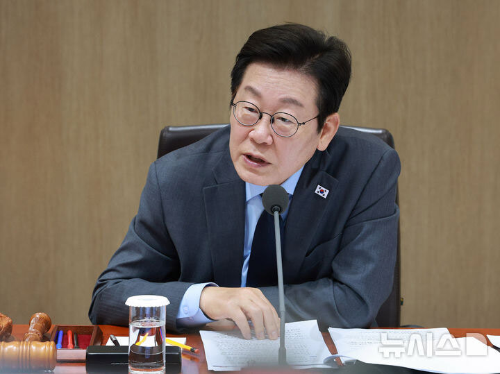 「中国人観光客が寄り付かない」「営業妨害」 毎週火・金開催の反中デモにぼやく明洞の商店主たち ／ソウル