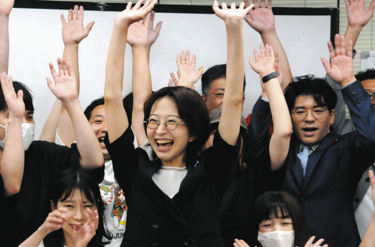 佐藤沙織里さん「時代が本当に変わる」…「奇跡」の初当選に何を語った？ 平慶翔さんら破る 東京都議選千代田区