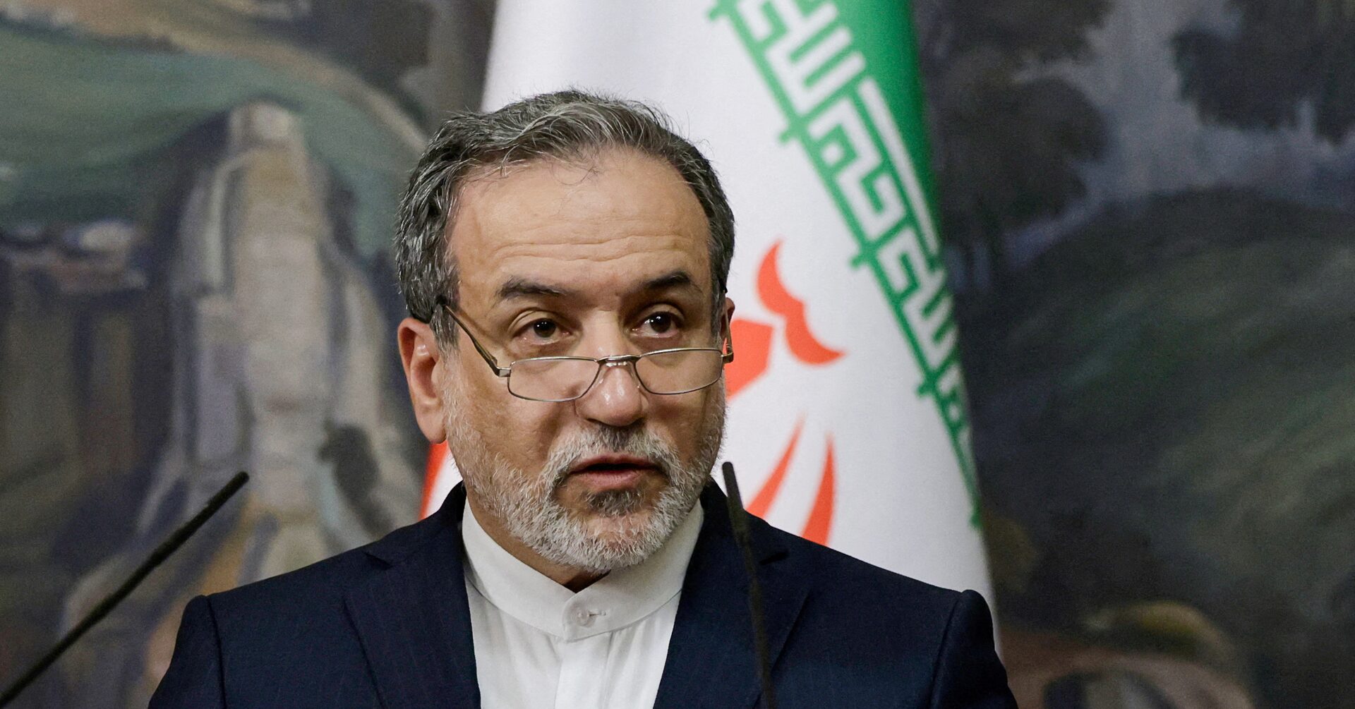 イランがイスラエルに警告、核施設攻撃準備との報道 米にもけん制