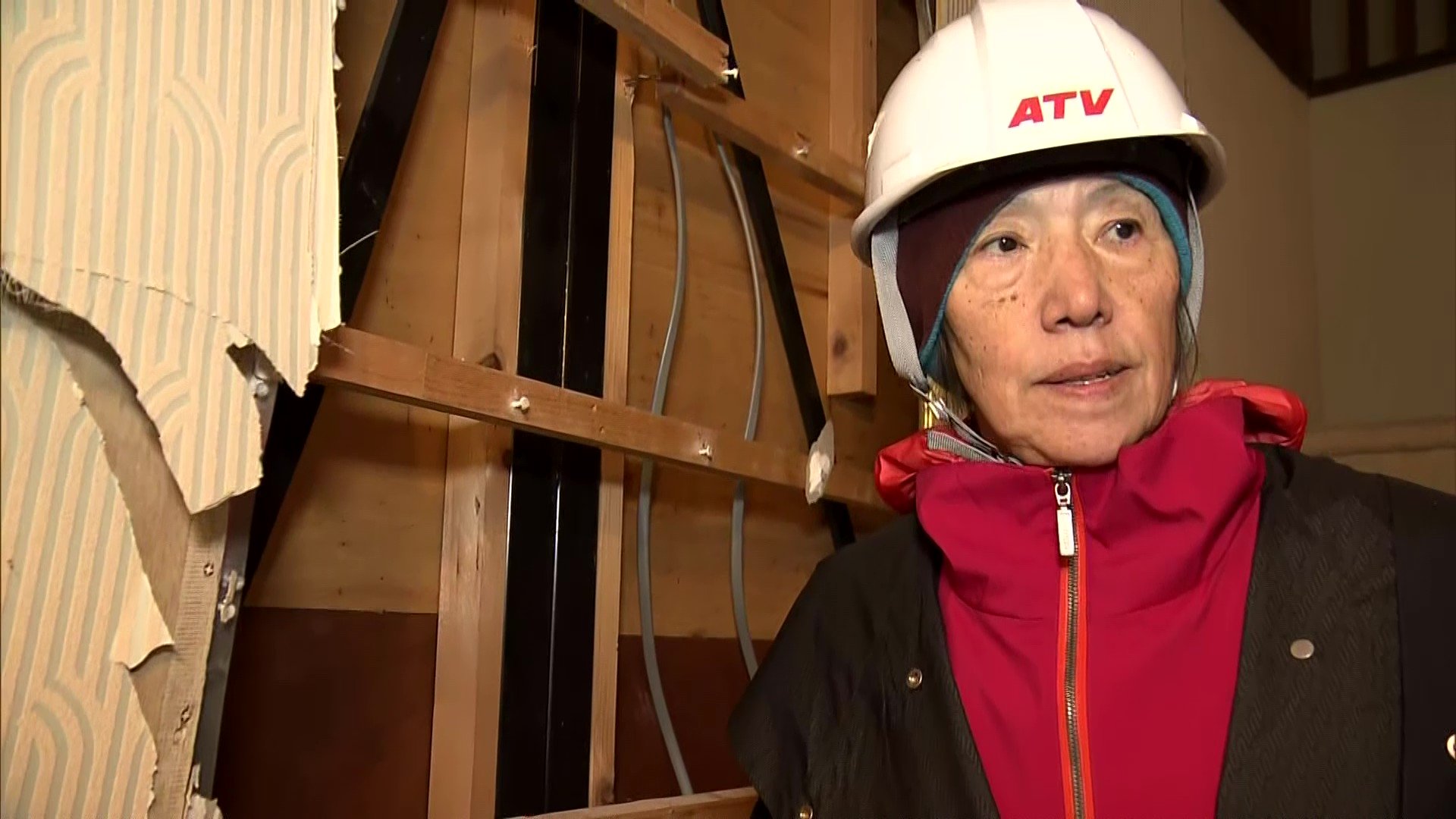 「ただただ怖くて…家にいられない…」地震で“恐怖の場”となってしまった自宅 壁は大きく裂け鉄骨は曲がり… 今も続く不安を抱えながらの生活【最大震度6強 青森県東方沖地震 被災地のリアル(1)・前編】