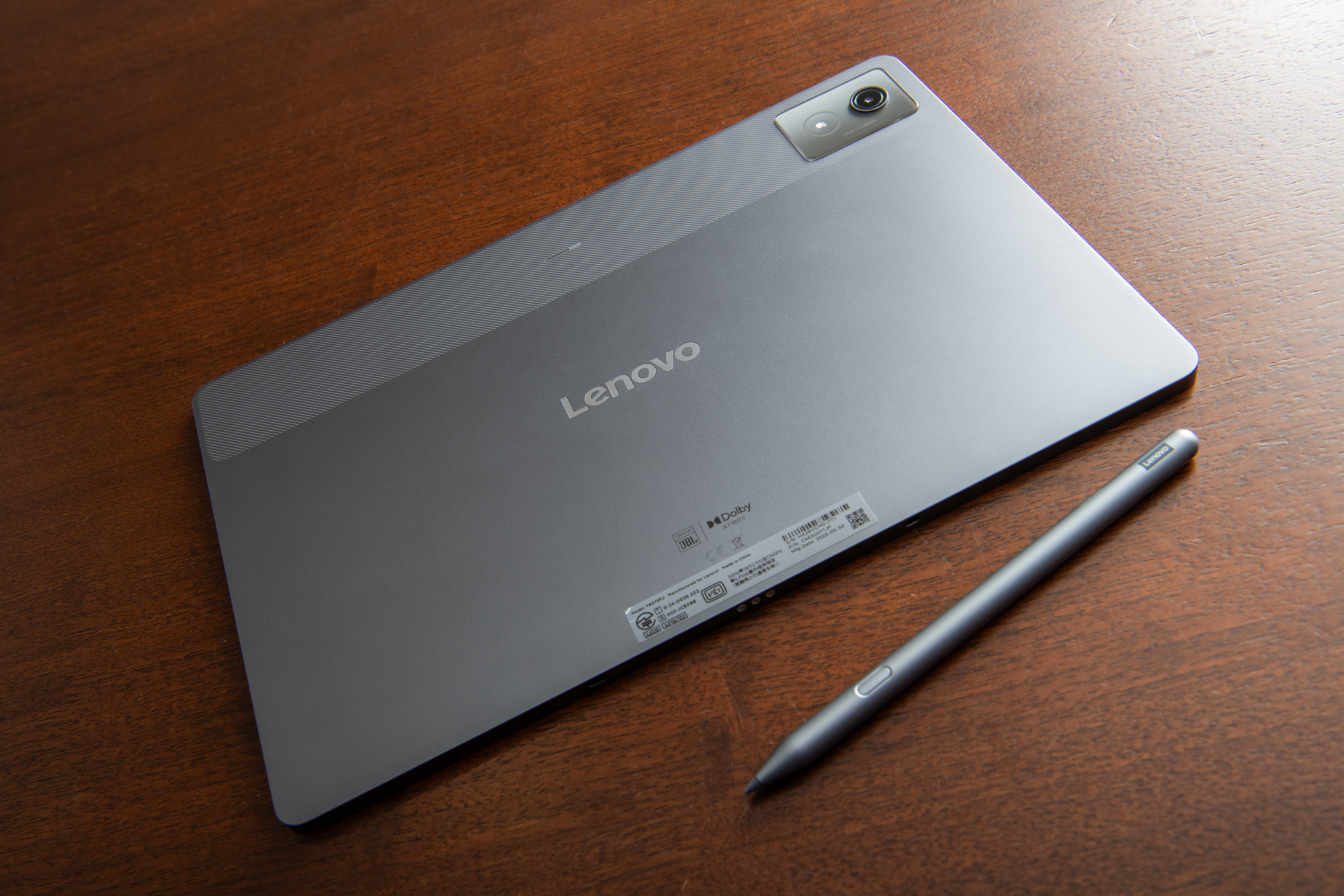 レノボ製Androidタブレットが圧倒的シェアを誇る理由は、ヘッドフォン出力1つからカスタマイズできる柔軟さにアリ ～「でも、Androidは管理性やセキュリティに難ありでは？」は過去の話
