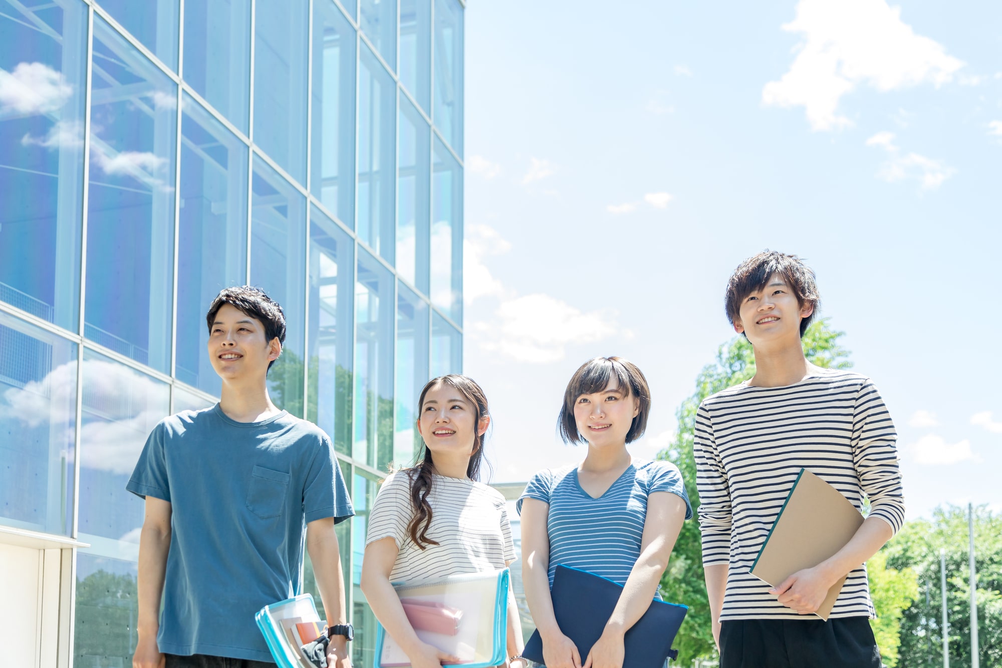 【50代が選ぶ】卒業生が優秀だと思う「近畿地方の私立大学」ランキングTOP27！ 第1位は「立命館大学」【5月19日は立命館大学創立記念日】