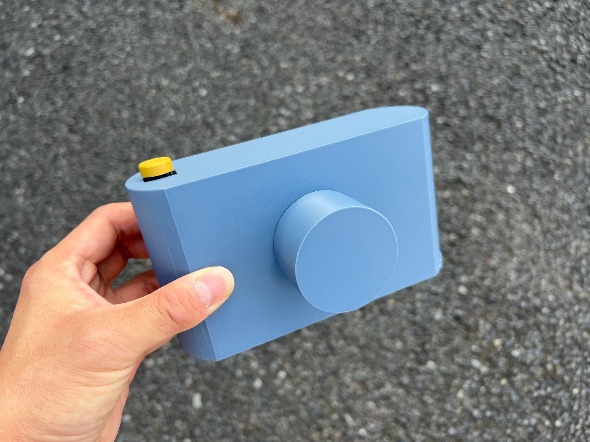 「完全にひみつ道具」過去の風景を撮影できる“思い出カメラ”にSNS仰天 「ロマンあるなー」「アイデアと技術の掛け算」