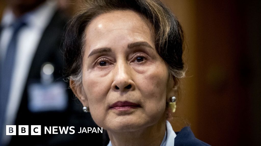 ミャンマーのアウンサンスーチー氏、住居軟禁に移行と軍が発表