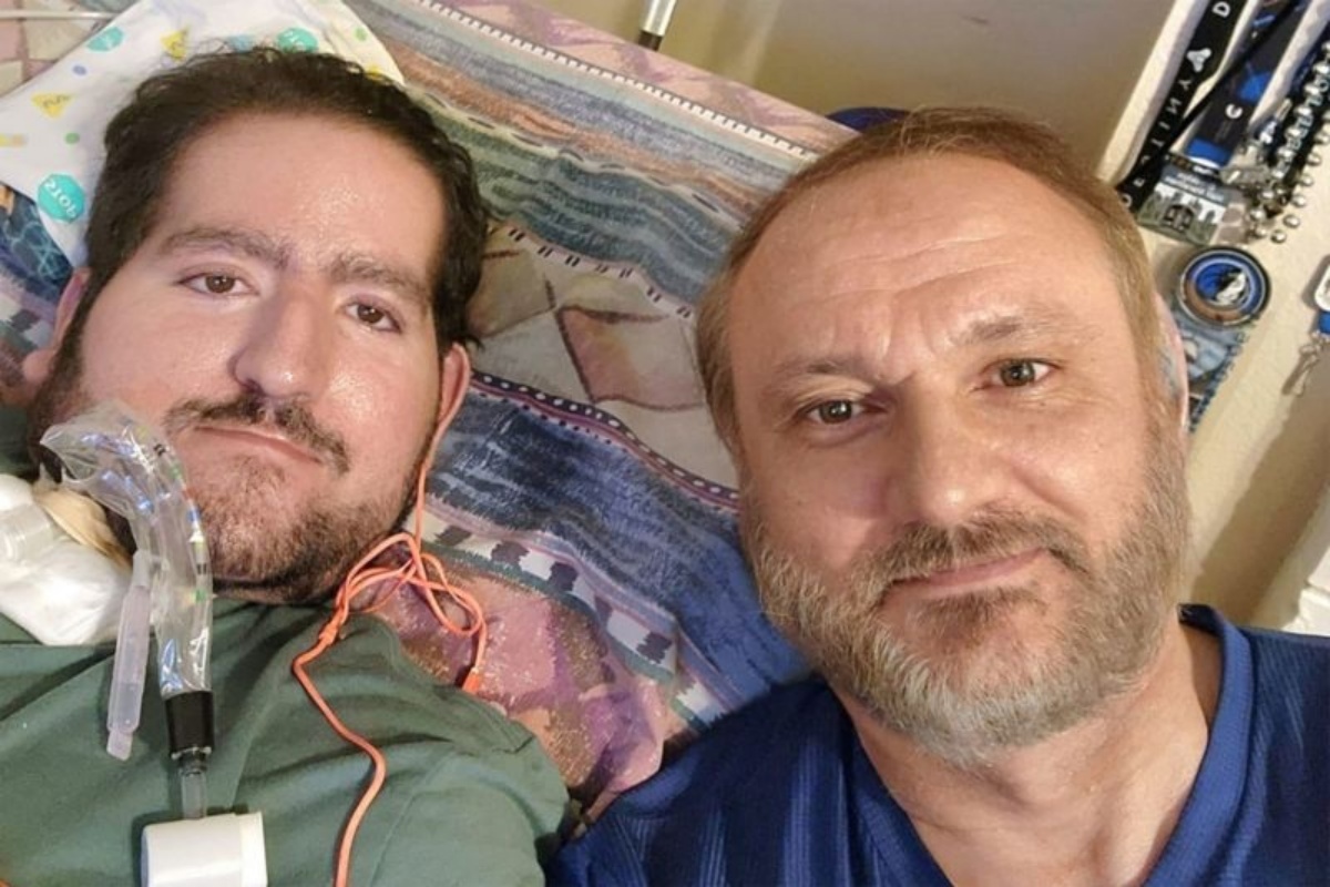 難病抱える息子の唯一の介護者だった父親、米移民当局に拘束 最期の面会の機会さえ与えられず