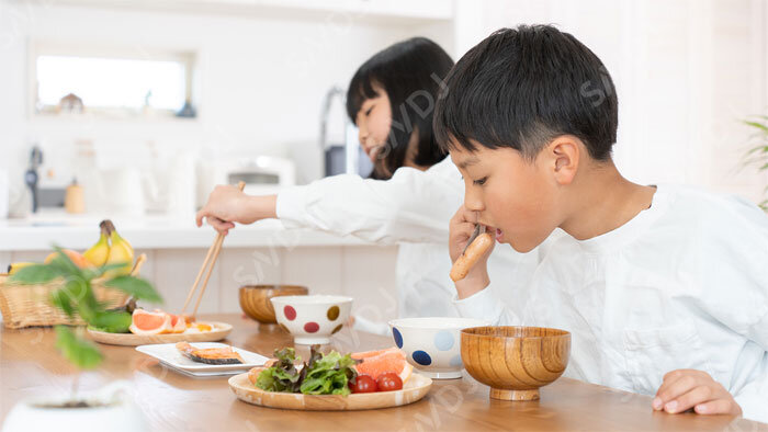 少子化・核家族化が子どもの食物アレルギー増加に関連？ 家族構造と乳児期の食事導入を大規模解析 名古屋市立大学