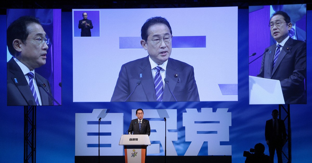 自民議員パーティーで官僚が「サクラ」に 今なお政官財「結束」の場