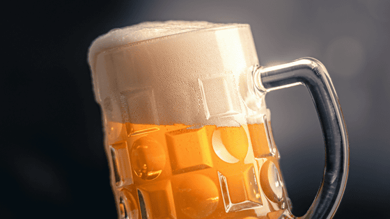 濃厚で安定したビールの泡の秘密を科学者が解明