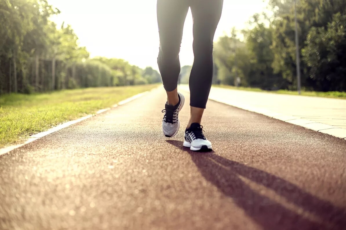 「1日1万歩はもう古い！」医師が絶賛する、日本式ウォーキング｜Lifestyle｜madameFIGARO.jp（フィガロジャポン）