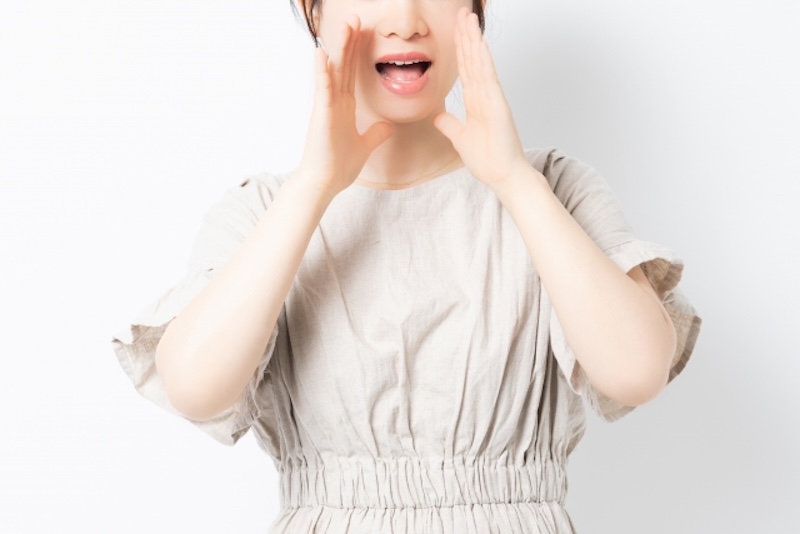 《呼吸が深まり、表情まで明るく》食前3分でOK！ 飲み込む力を鍛える「声ヨガ体操」を声の専門家が伝授