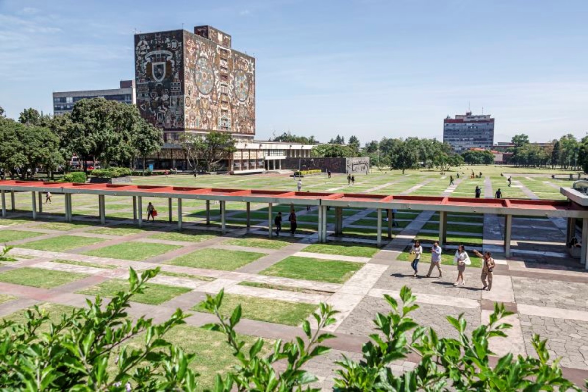 AIで入試の不正を防ごうとしたメキシコの名門大学、満点が続出 数千件の不正