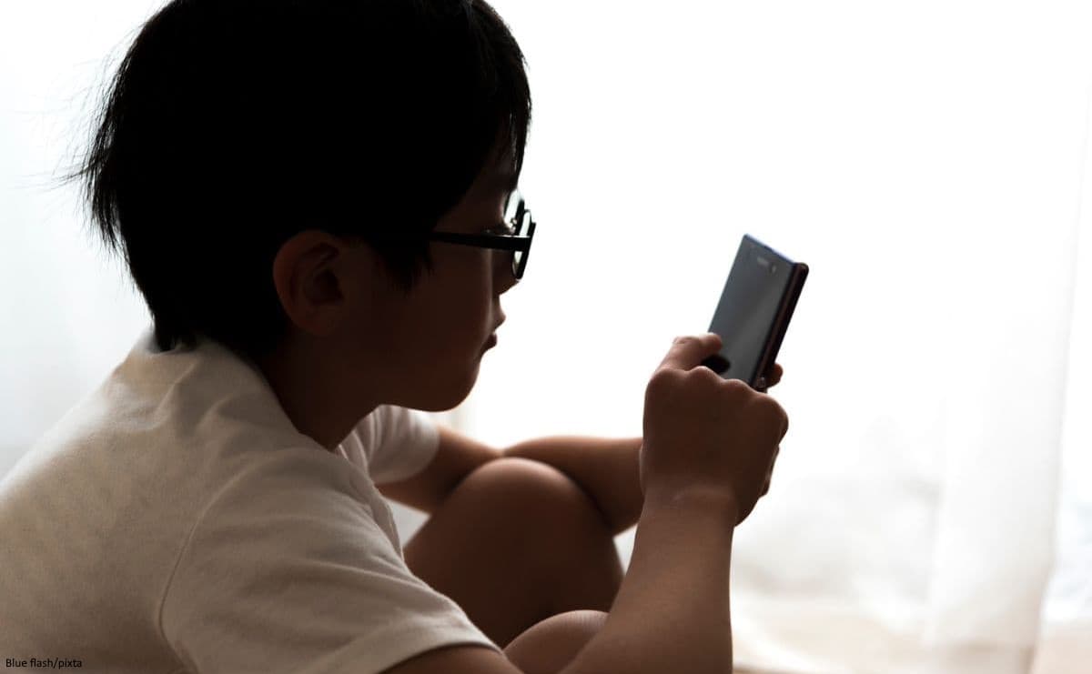 スマホと子どもの脳の深刻な関係 「学力が大きく低下する」驚きの結果