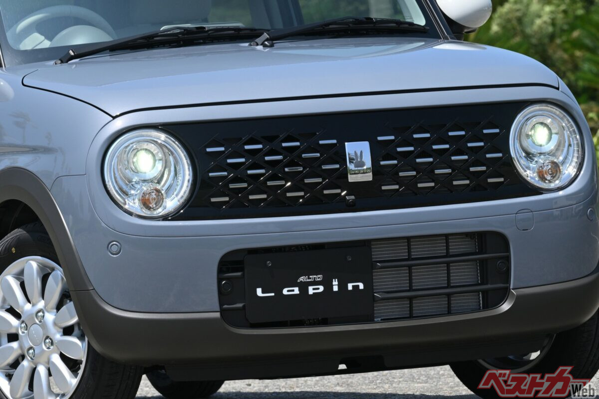 ハイトワゴンでもないのに!? 気づけばもう10年!! 何気に根強い人気のラパンって軽自動車の正解では!?