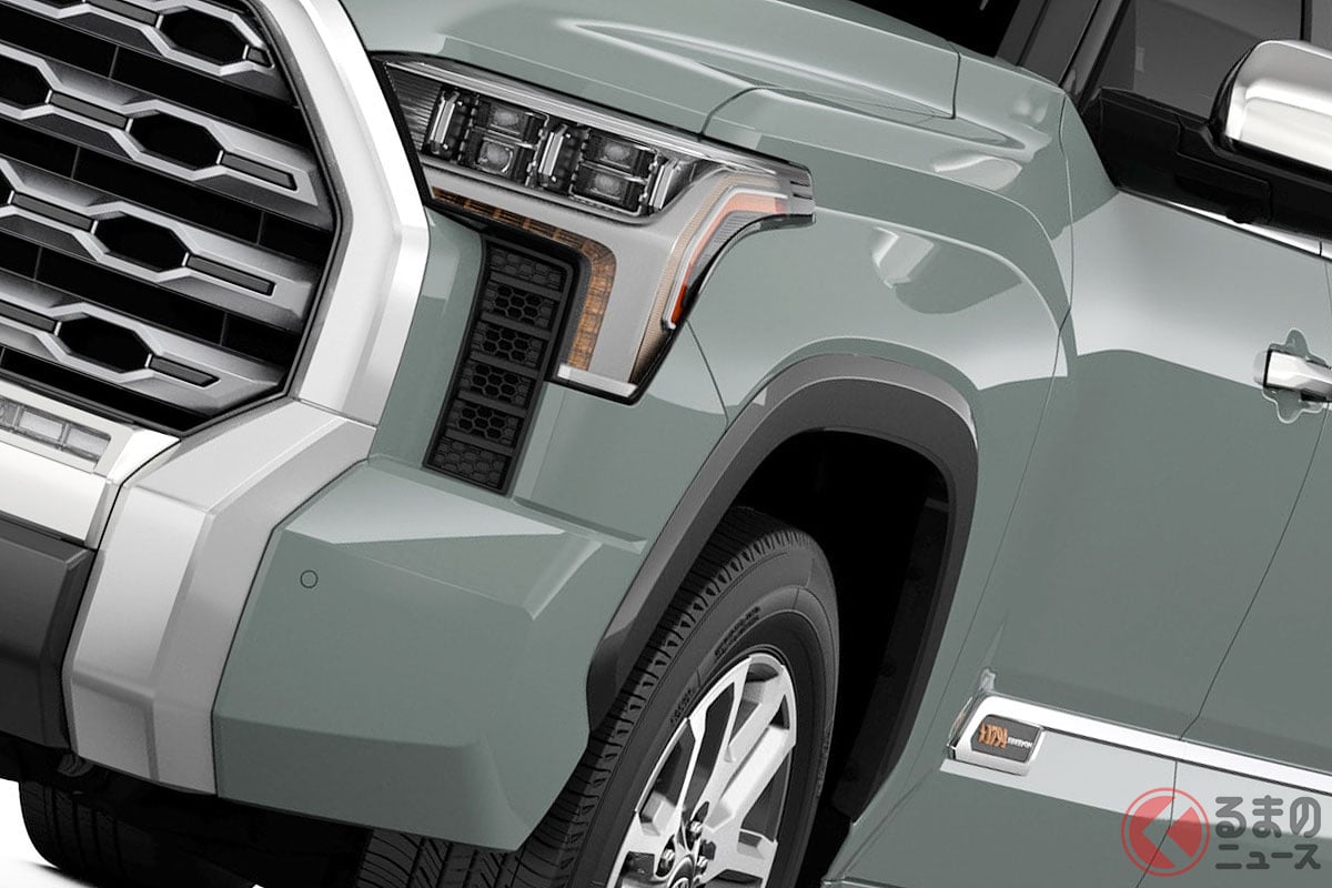 「ランクル」より大きいトヨタの「新型4WD」発売！ 1200万円の「最強V6ハイブリッド車」"左ハンドルのまま"上陸!? 米国製「タンドラ」どんな人が買う？ 販売店での販売状況は？