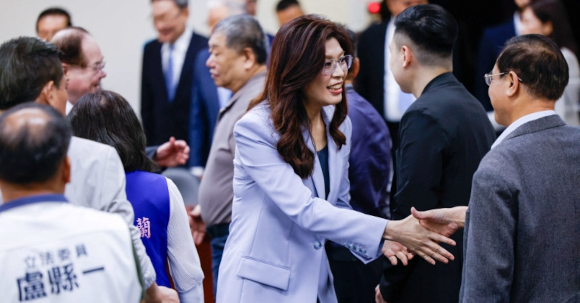 台湾野党党首、中国訪問 「平和に向けた歴史的な旅」で習氏と会談も