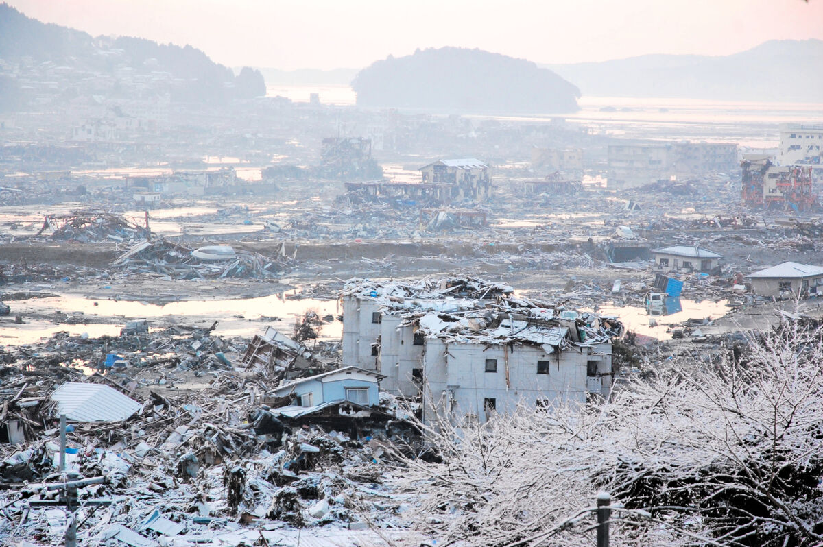 「これから歩いて仙台に行く」6歳の有はうなずきリュックにぬいぐるみを詰め込んだ＜被災記者 河北新報・渡辺龍の5年6カ月(2)＞