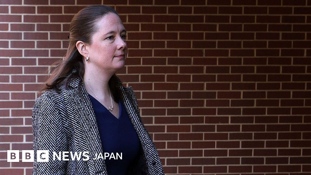コーミー元FBI長官の娘、トランプ政権が違法解雇と米連邦地裁 復職命じる