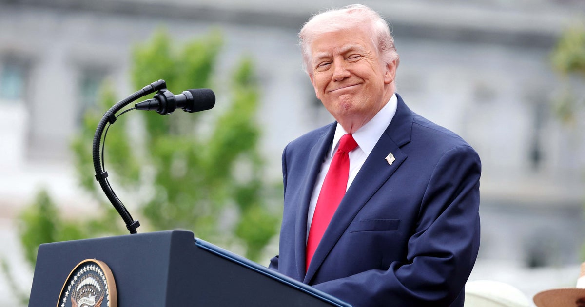 「どうして主役になりたがるの？」トランプ氏、カミラ王妃の前でとった行動に批判殺到⇨「失礼」「本当に品がない」