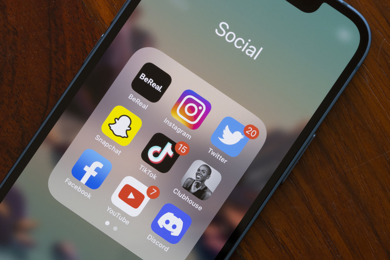 原因は「BeReal」？ 新入社員“情報漏えいラッシュ”、「SNS禁止」だけでは止まらないワケ：古田拓也「今更聞けないお金とビジネス」
