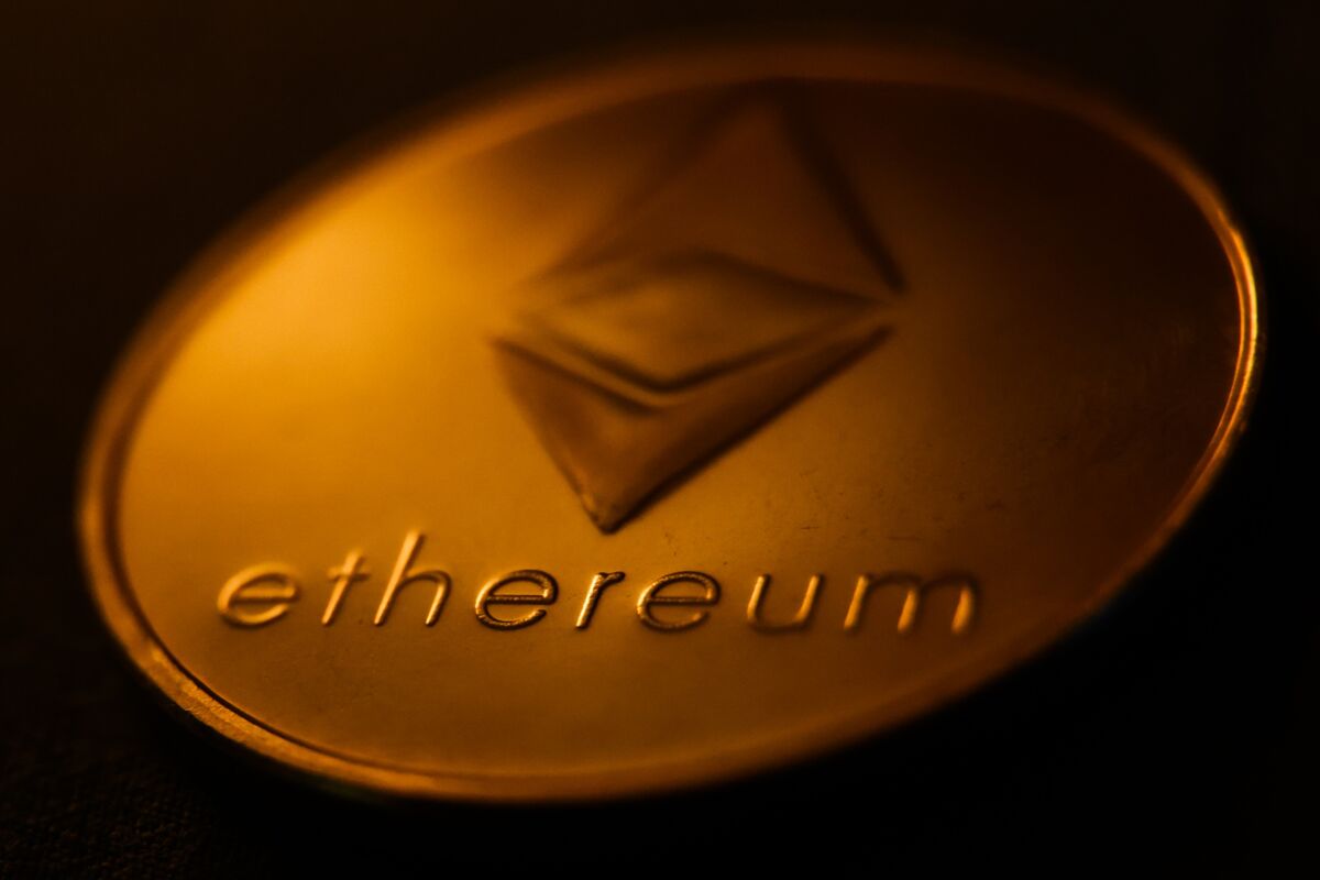 ビットコインが最高値に接近、デジタル資産トレジャリー企業の需要で