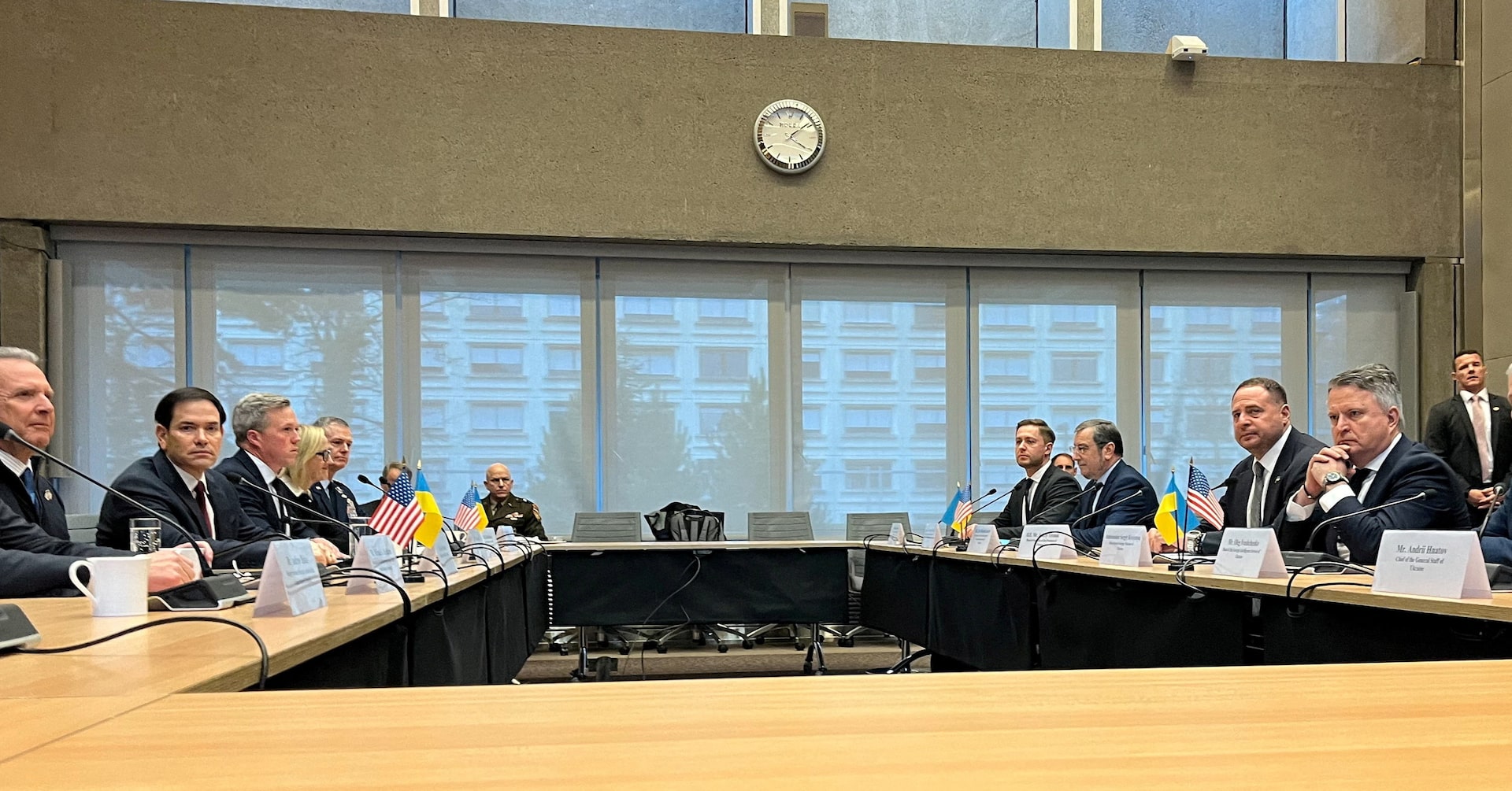 米とウクライナ、和平案を「更新・改良」 協議継続へ