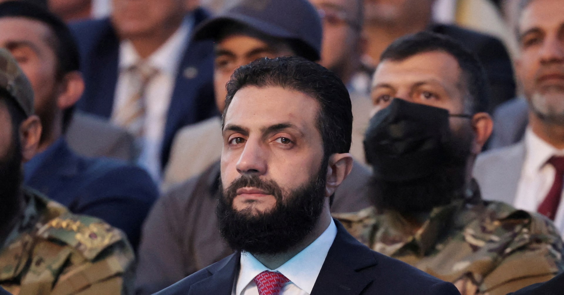 焦点：シリア暫定大統領、反体制派から文民政府への脱皮に正念場 すでに汚職横行の指摘も