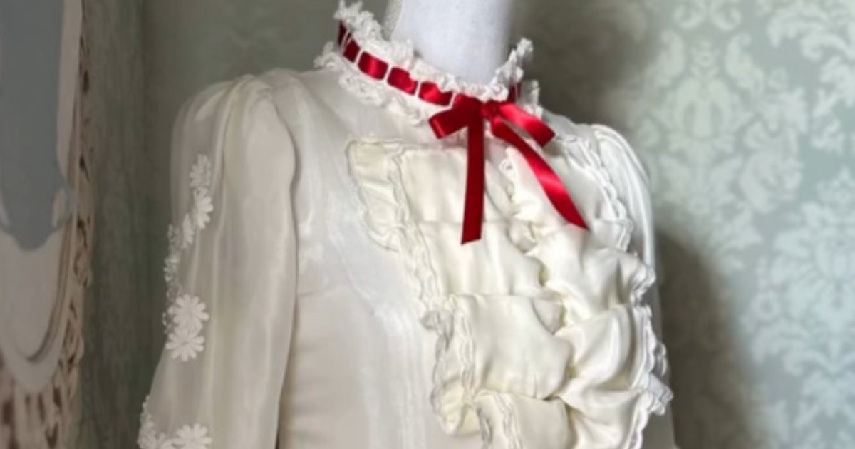 ディズニーでの仮装のため、3年前の衣装を本気で“お直し”したら…… 驚きの仕上がりに「凄すぎる」「めっちゃかわいい」