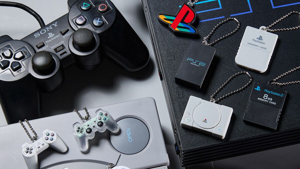 【プレステ食玩】なつかしい初代モデルやPS2、コントローラ、ポケステなどのかわいいミニチャーム付き、2月16日より発売