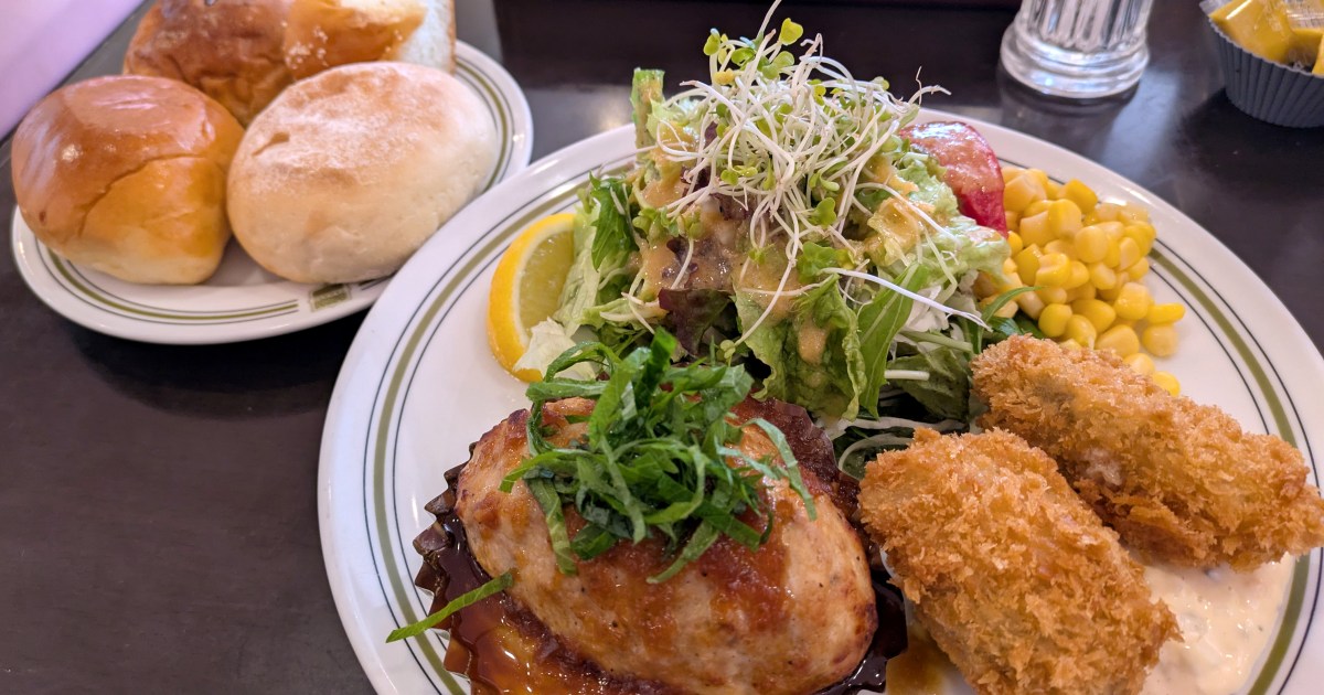 池袋の老舗『タカセ』で唯一「パン食べ放題」やってる巣鴨店 / 平日限定1200円のランチが安すぎると思う具体的な理由