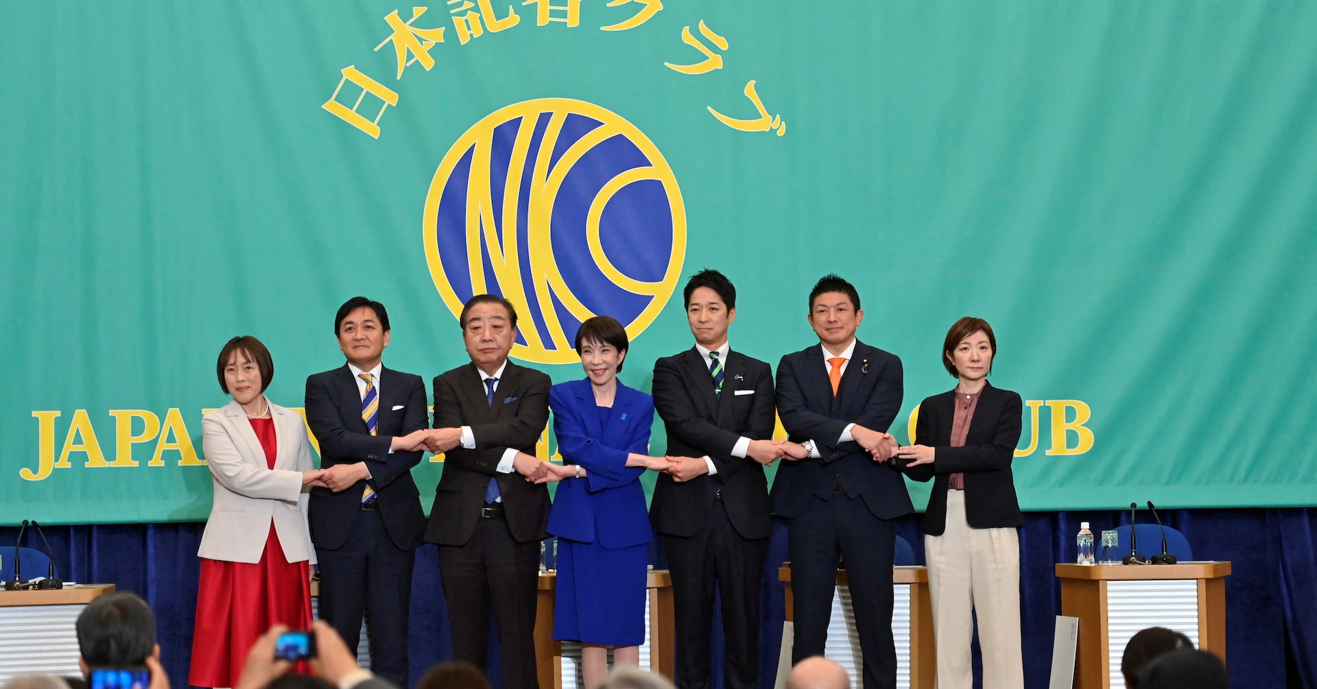 衆院選、与党で過半数取れなければ「即刻退陣する」＝高市首相