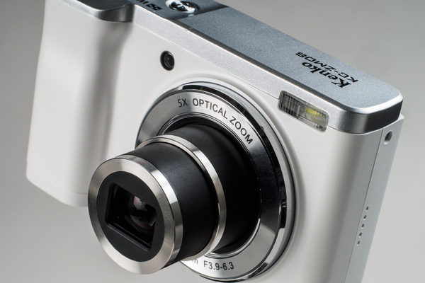 コンデジ冬の時代に見つけた高コスパ＆3倍ズームのデジタルカメラを試してみた（アスキー）