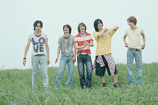 《絶対『嵐』意識している》5人組新人ボーイズグループの公式ビジュアルが物議…「似てると言われれば…」の声（週刊女性PRIME）
