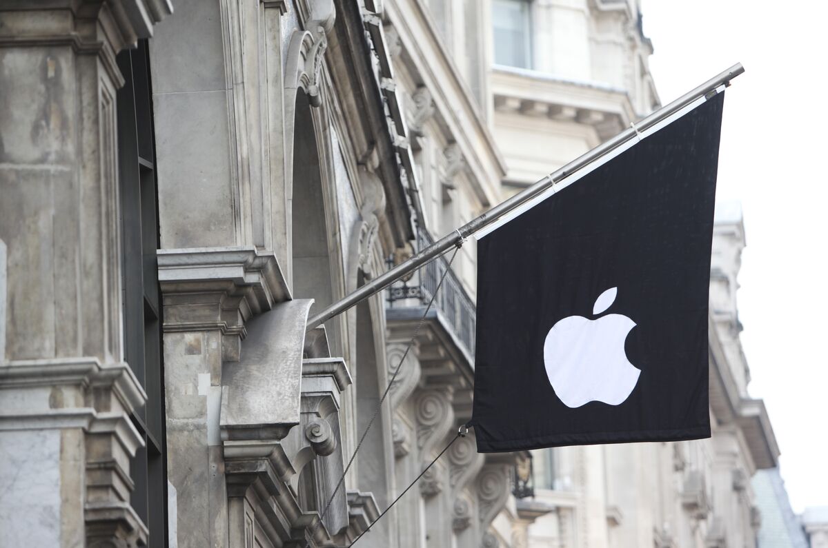 アップル、中国売上高が市場予想下回る－関税でコスト増加へ