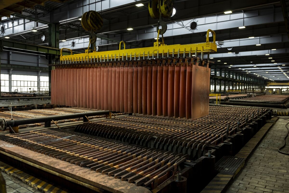 ＬＭＥ銅、深刻な供給逼迫が突然終了－トランプ氏の50％関税表明で