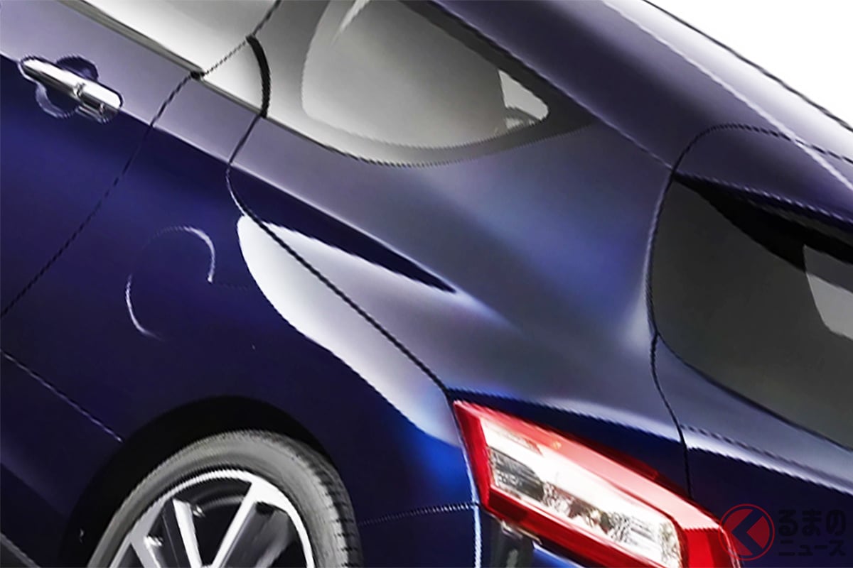 ダイハツ斬新「"ワゴン"型スポーツカー」って？ ちいさなボディに賛否両論の「固定式ルーフ」採用！ 歴代最大級の「めちゃ広い室内空間」で実用性バッチリ！ 「コペン シューティングブレーク」とは？