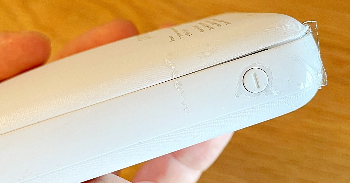 膨張したモバイルバッテリーを処分しに行ったらヒヤッとした話。作業員「前に火ぃ吹いた」