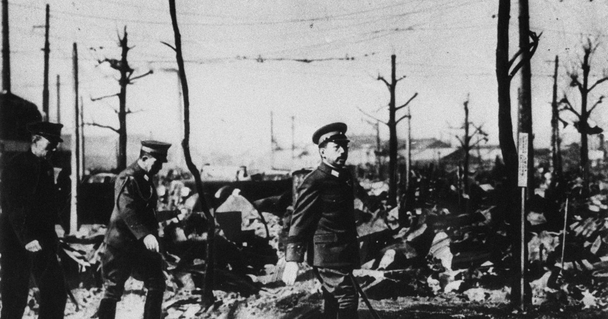 「敵の爆弾でシャベルを作る」? 昭和天皇が「敗戦」を確信した時