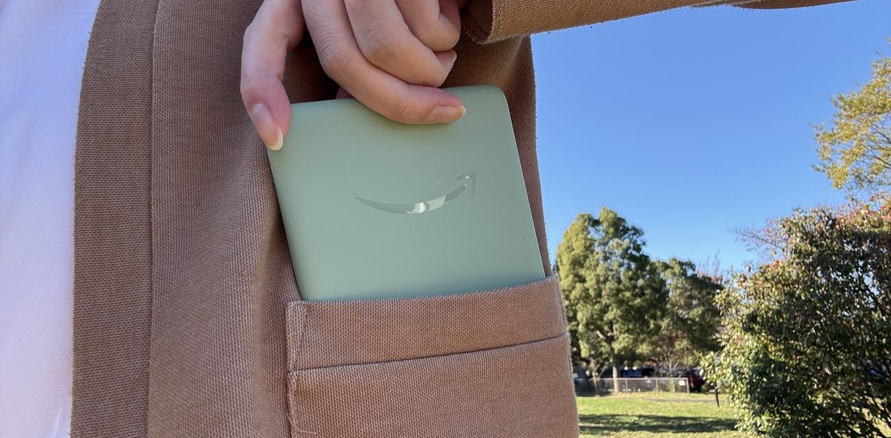 本しか読めない、逆にそれが良い。ポケットに数千冊の本を持ち歩こう