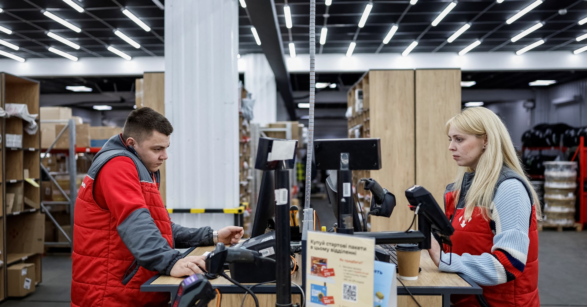 アングル：戦時下でも「物流を止めるな」 ウクライナで成長続ける配送会社ノバポスト