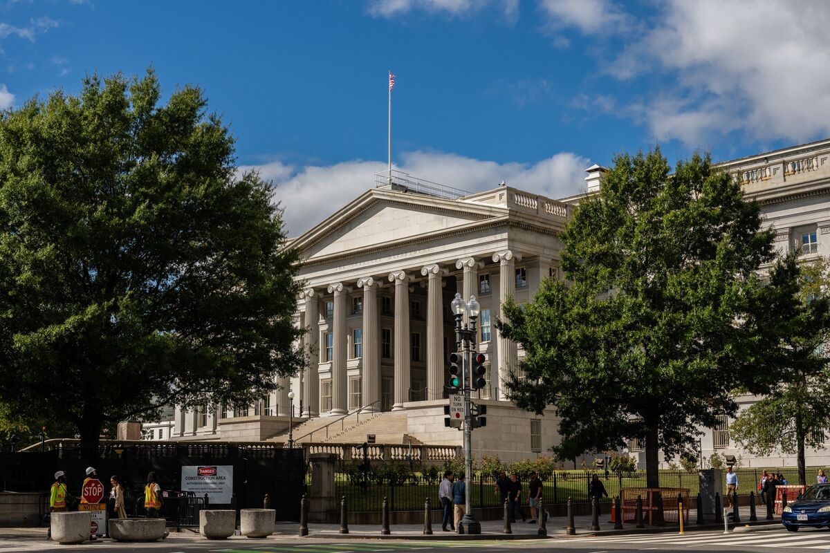 米国債上昇、米雇用データで減速懸念－12月利下げ観測強まる