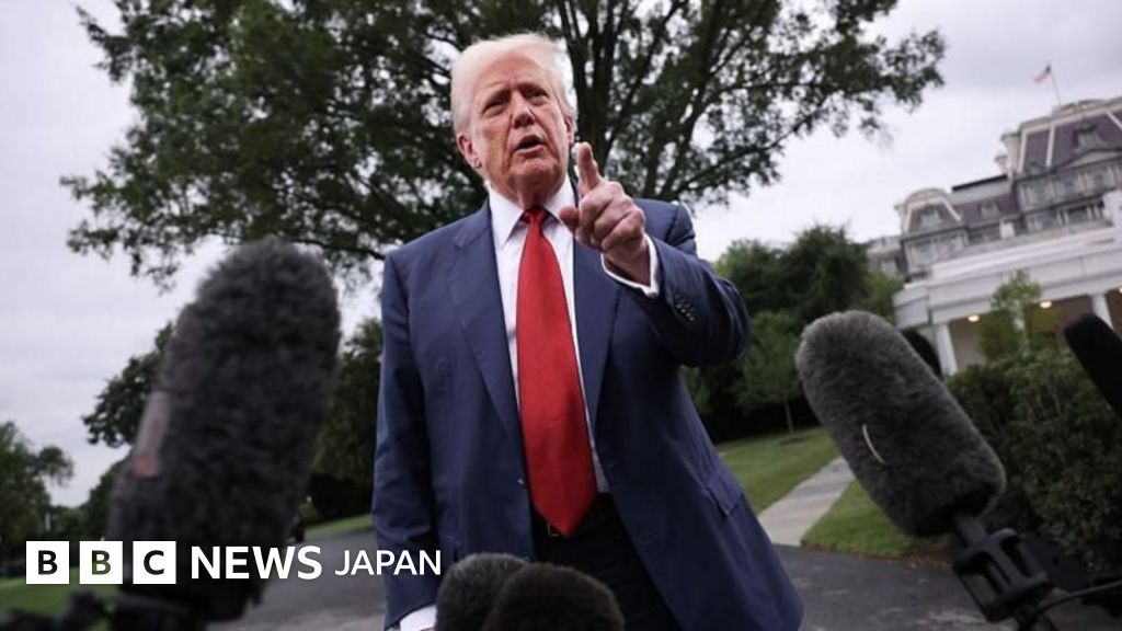 米労働統計局長を解任、「政治的理由で統計を操作した」とトランプ氏 関税政策で米市場が下落する中