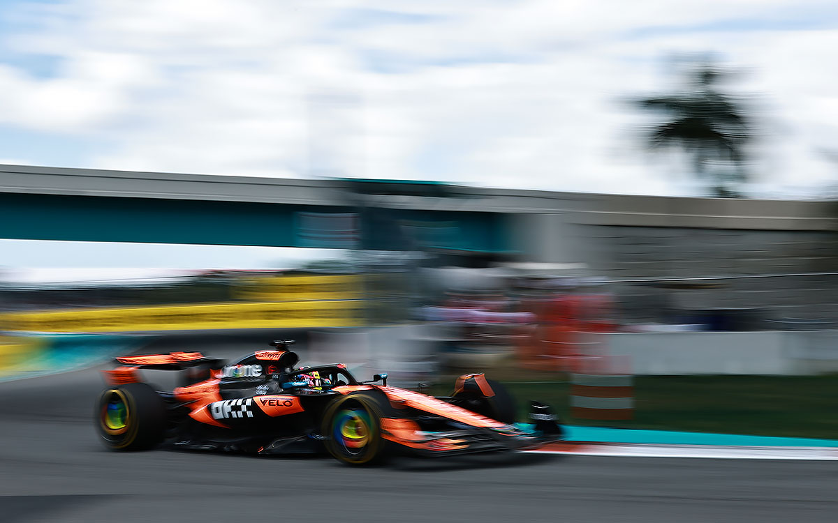 事故で赤旗終了―ピアストリが最速、角田裕毅はTOP10発進 / F1マイアミGP 2025《FP1》結果と詳報