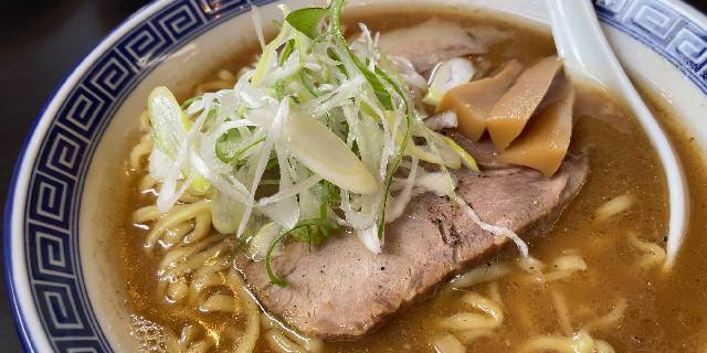 人気ラーメン店「食事中のスマホ禁止」守れない客は“退店”も… 独自ルールは法律上どこまで認められる？【弁護士解説】