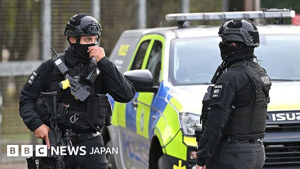 イギリスとイランの二重国籍者を逮捕、英空軍基地近くのテロ準備容疑事件