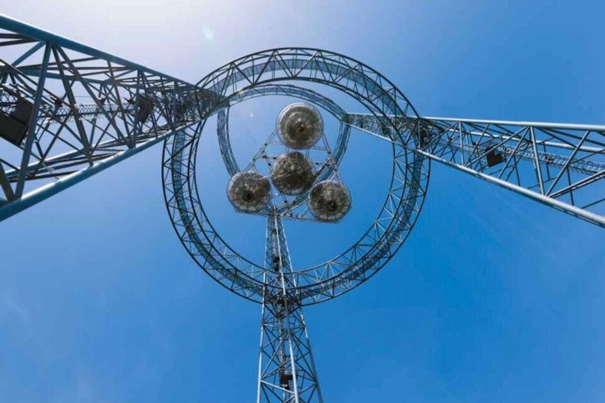「宇宙からドローンを遠隔充電する装置」中国が開発中（ギズモード・ジャパン）