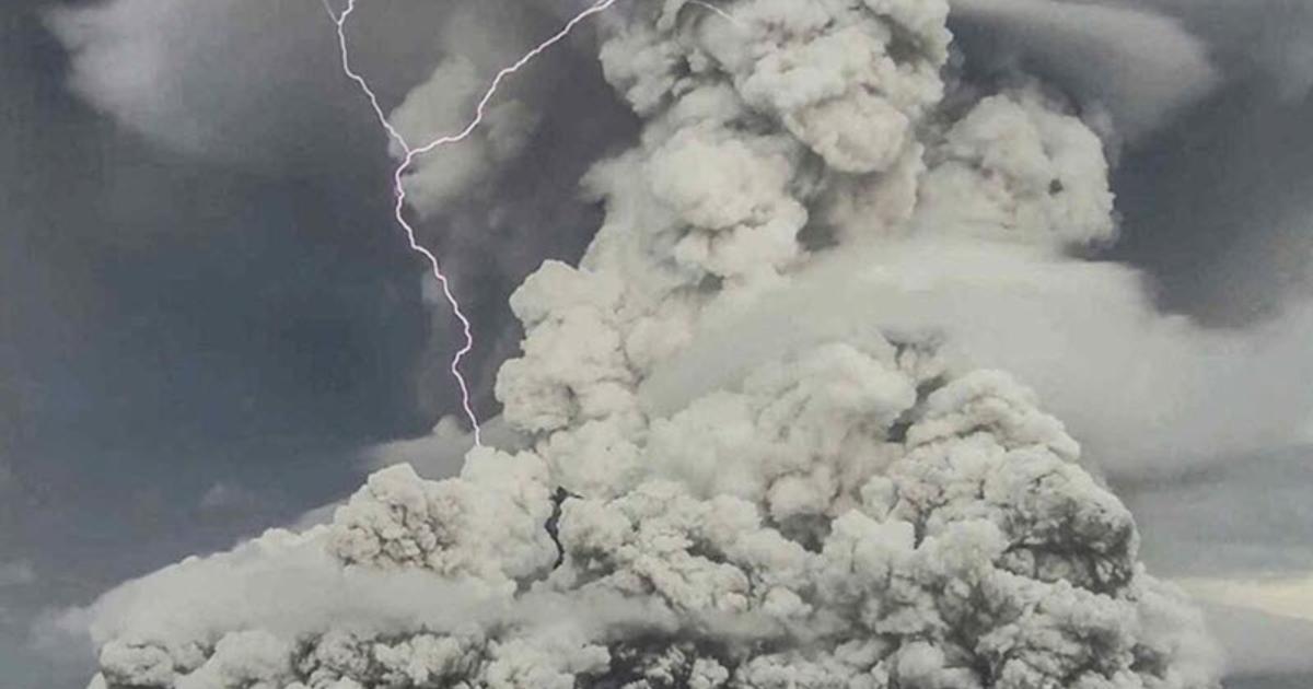 2022年に噴火した海底火山、大気汚染を自分で掃除していた