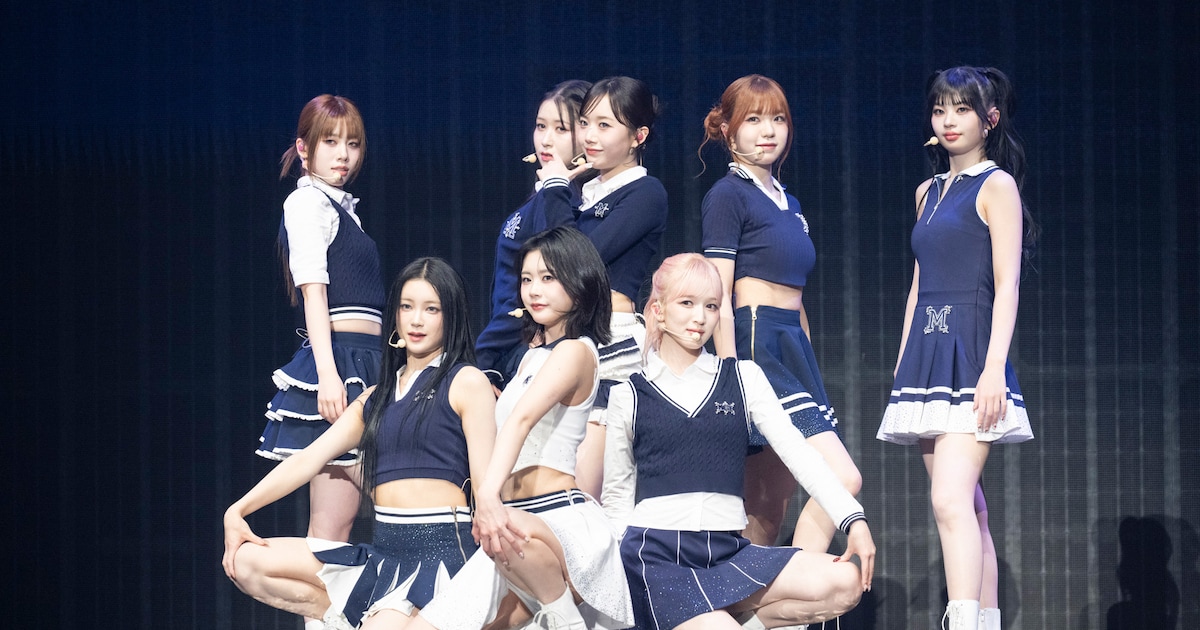 ME:Iの2025年ラストライブに2万人熱狂、リーダーMOMONAが涙ながらに語った「アイドル論」（ライブレポート / 写真8枚）