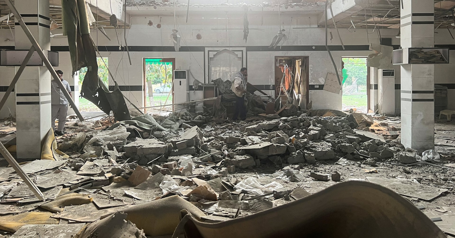 パキスタン東部主要都市で爆発音、印パの緊張続く