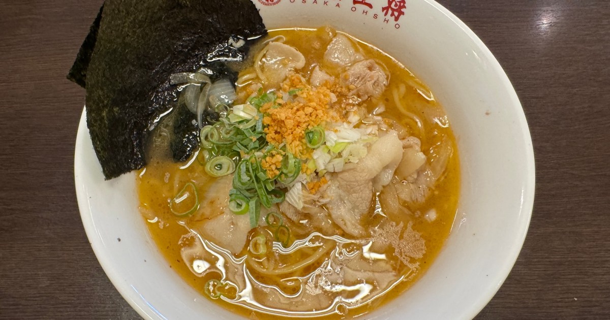 【ご当地ラーメン】大阪王将の鳥取限定メニュー『牛骨ラーメン』のアレンジが狂気的すぎて何かの法に触れそう
