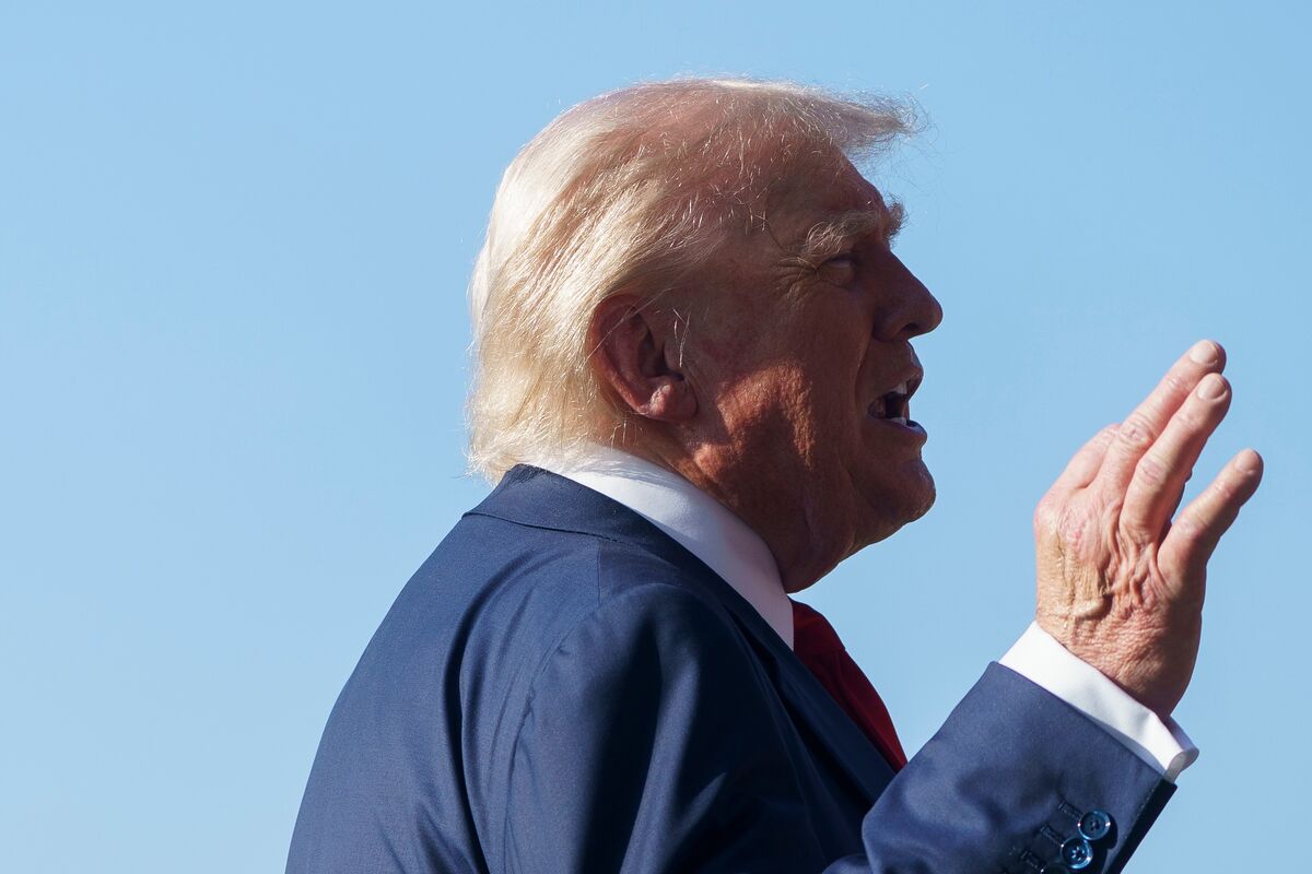 トランプ氏、関税発動期限を目前にサプライズ連発－インドや銅